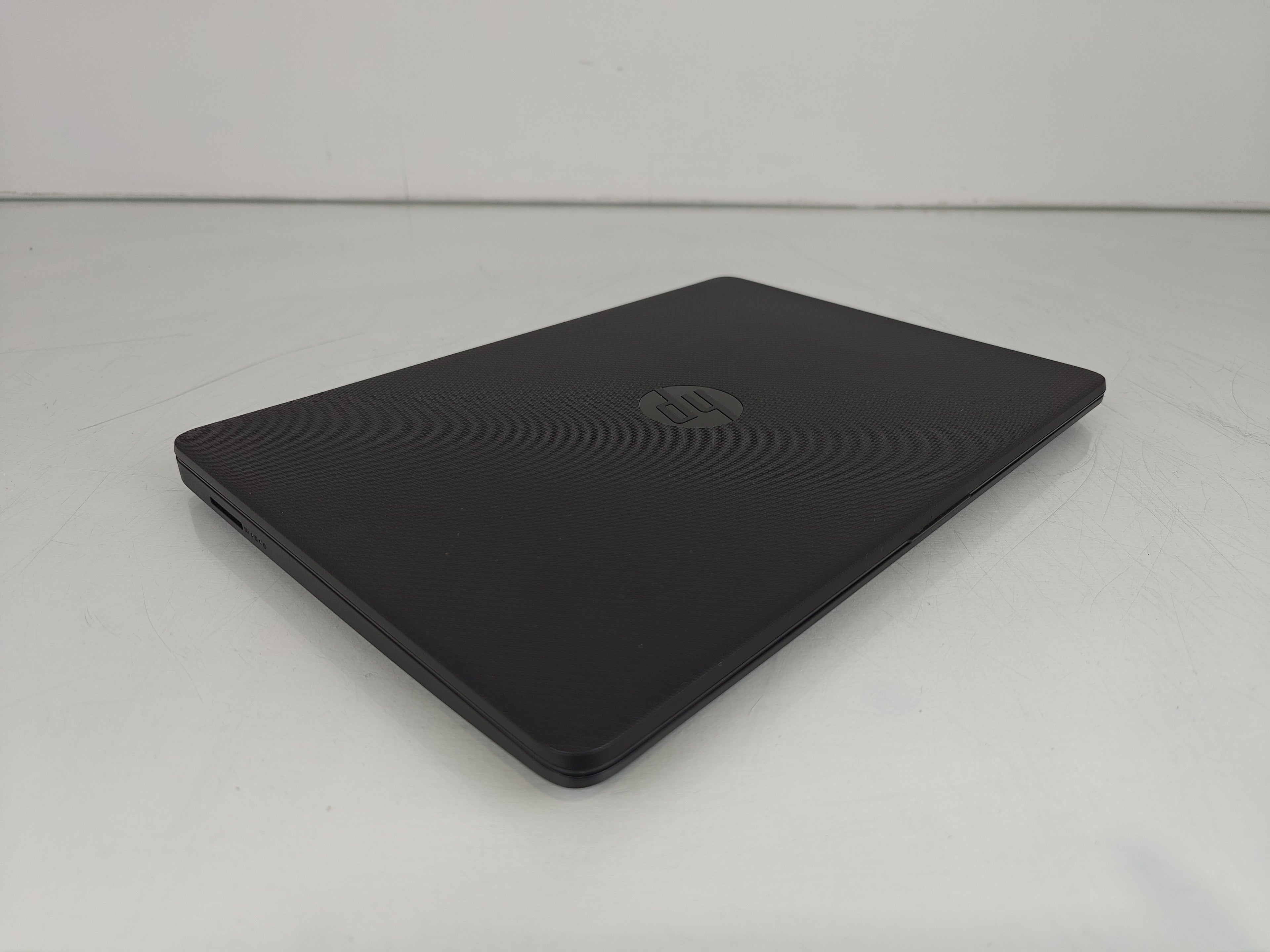 HP 14S-dq0011na 14-in Laptop Intel Pentium Silver N5030 4 GB 128GB SSD Windows 11 Home - Fair
