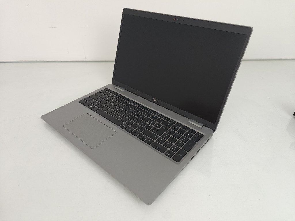 Dell Latitude 5520 15.6-in Laptop Intel Core i5-1145G7 16GB 256GB NVMe Windows