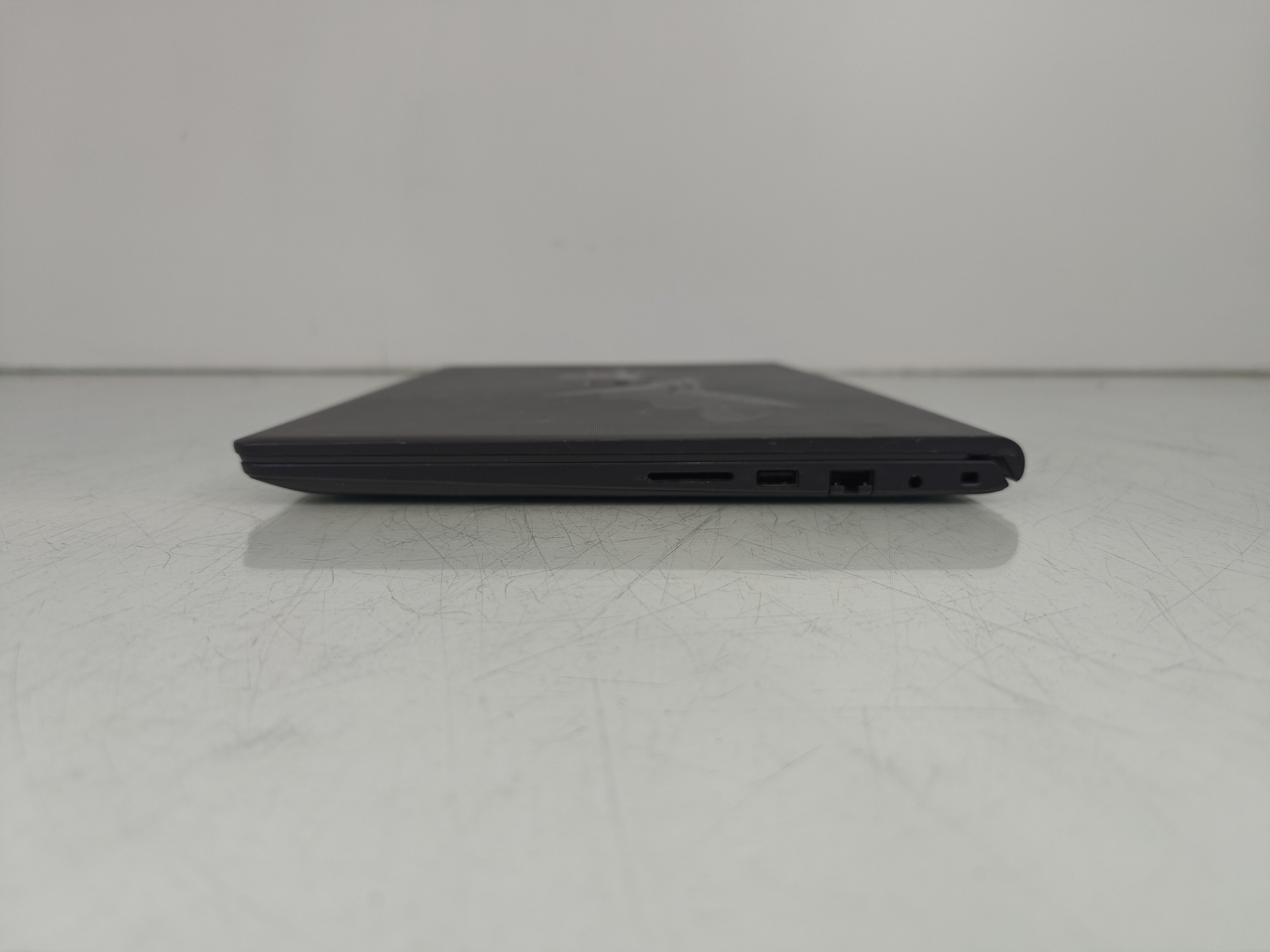 Dell Vostro 3520 15.6-in Laptop Intel Core i5-1235U 8GB 512GB NVMe Windows 11 Pro