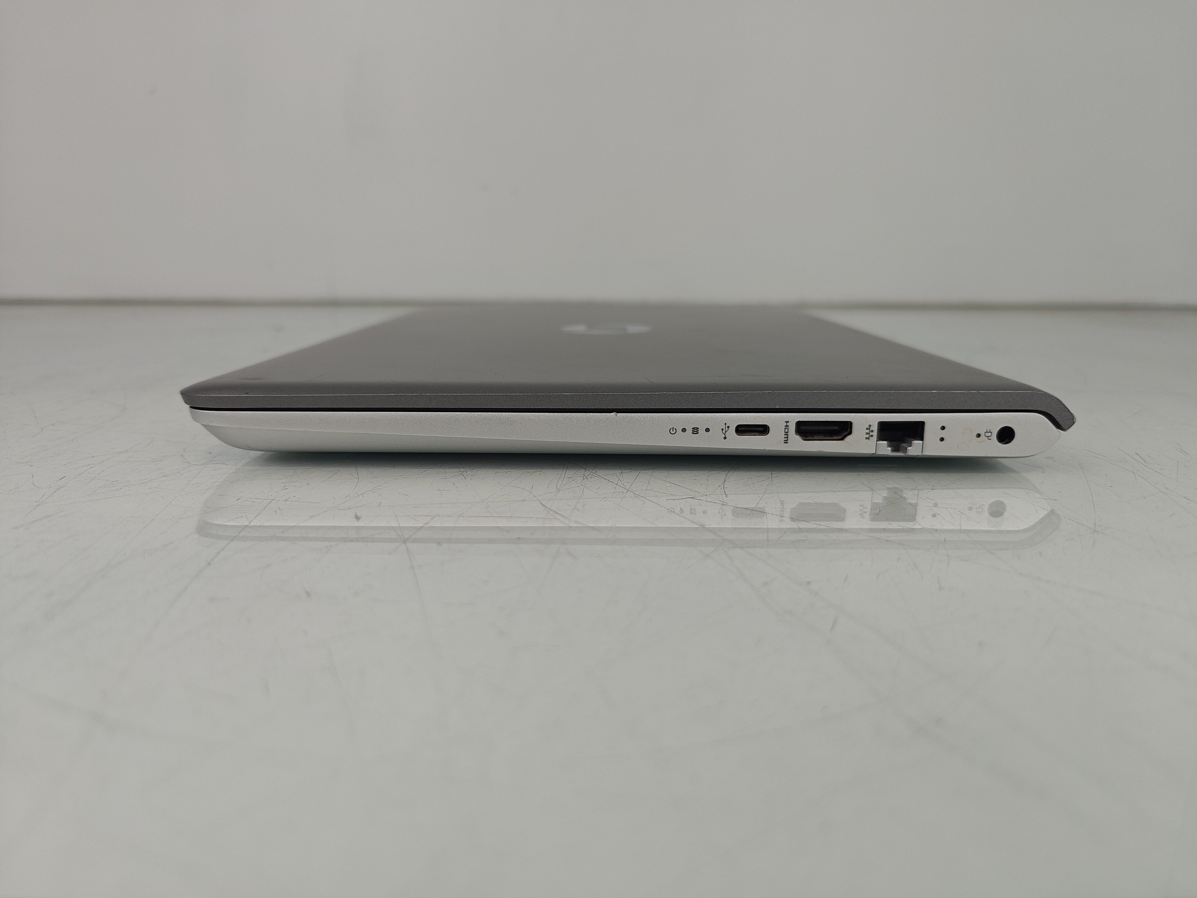 HP Pavilion 14-bk052sa 14-in Laptop Intel Core i3-7100U 2.4GHz 8GB 128GB SSD Windows 11 Home