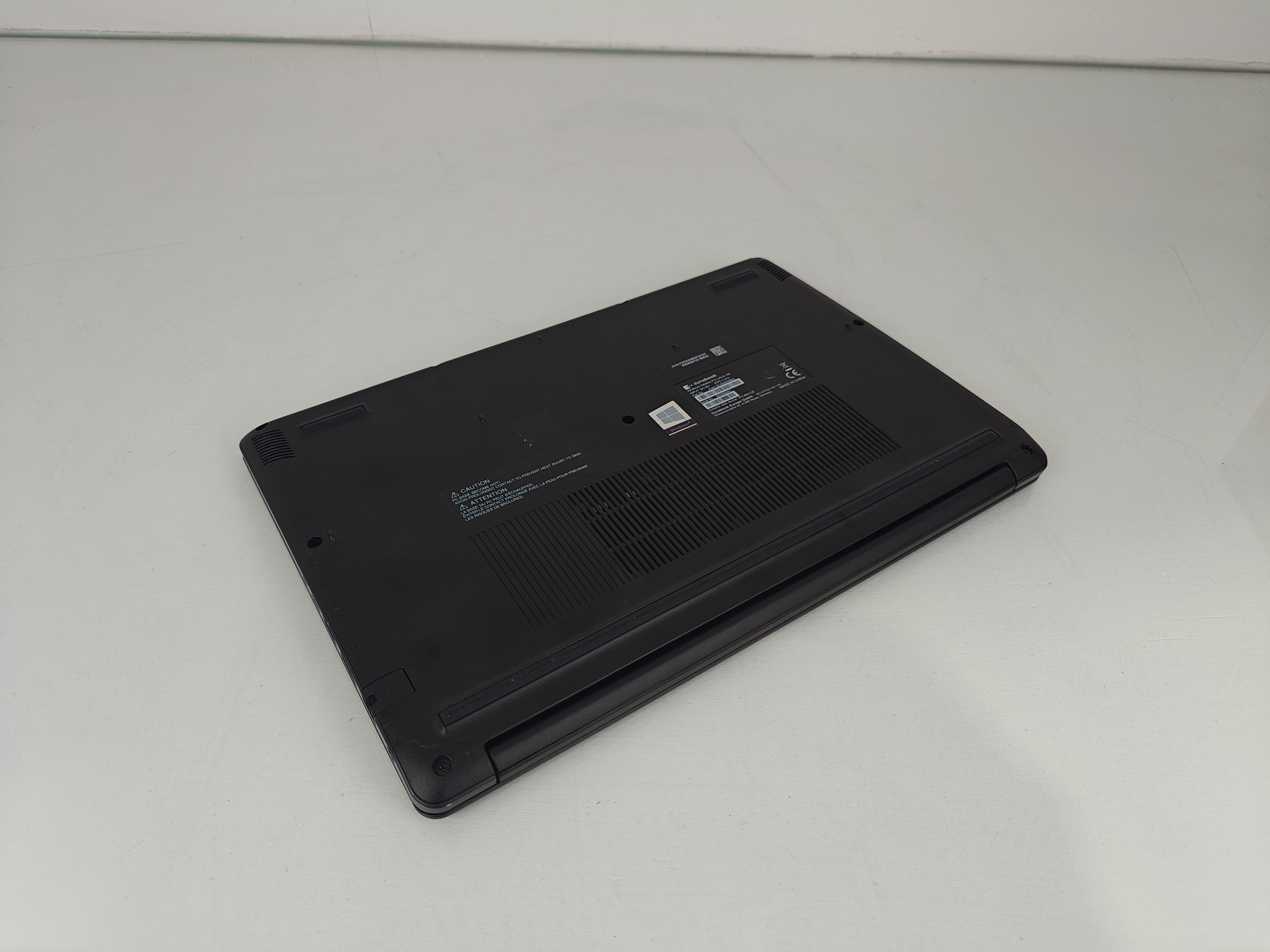 Dynabook Satellite L40-G 14-in Laptop Intel Core i5-10210U 1.6GHz 8GB 256GB NVMe Windows 11 Pro