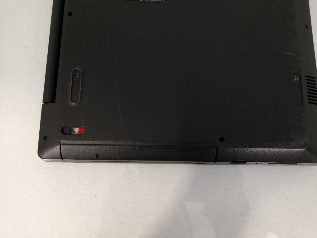 Lenovo V330-15IKB 15.6-in Laptop Intel Core i3-8130U 2.2GHz 8GB 128GB NVMe
