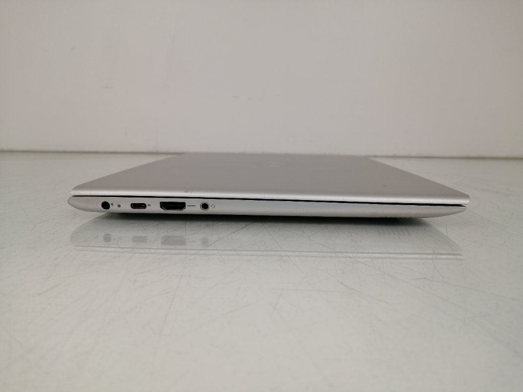 Dell Vostro 5471 14-in Laptop Intel Core i5-8250U 1.6GHz 8GB 256GB NVMe Windows 11 Pro