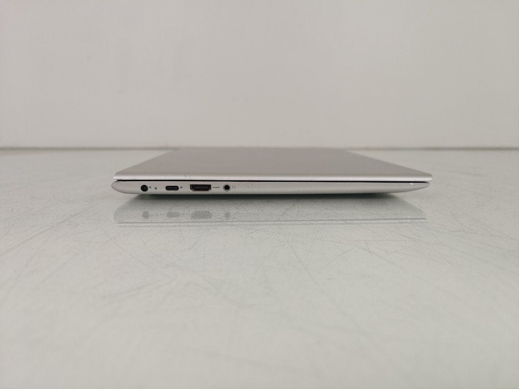 Dell Vostro 5471 14-in Laptop Intel Core i5-8250U 1.6GHz 8GB 256GB NVMe Windows